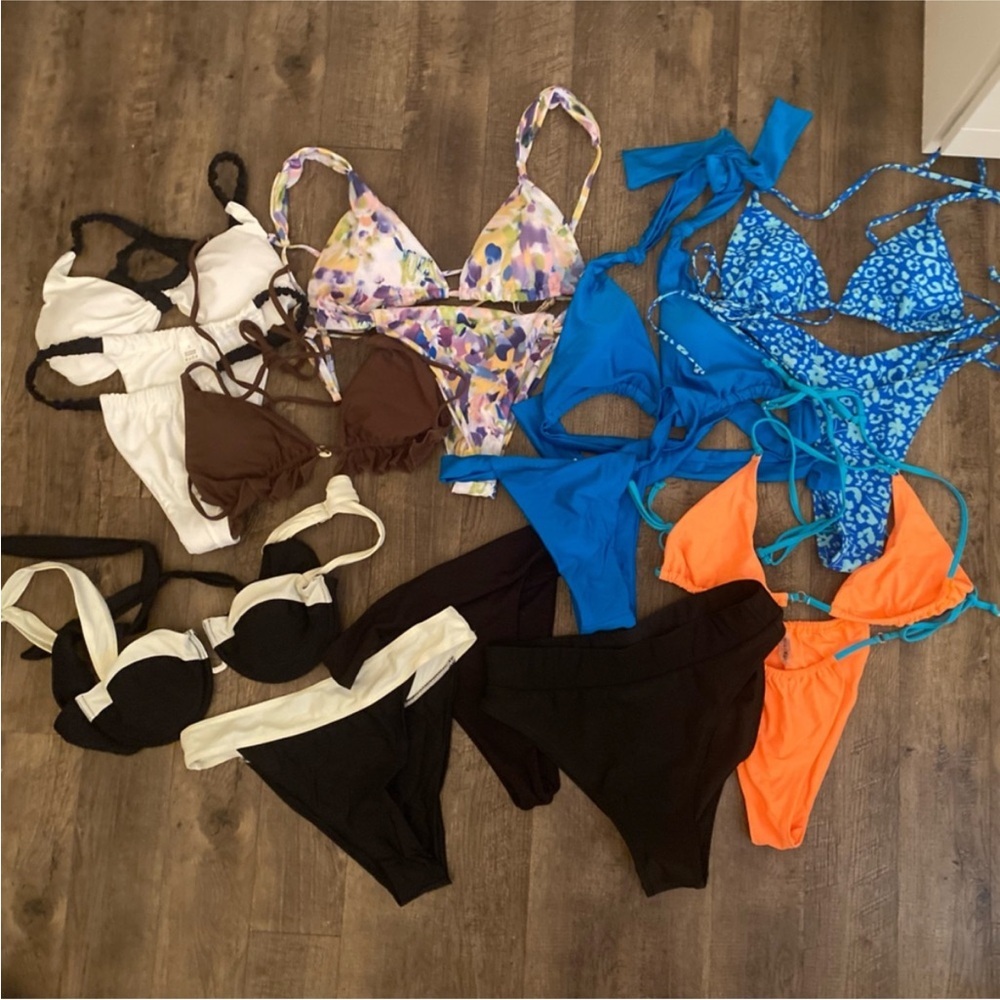 Blue Bikini - Picture 2 of 3